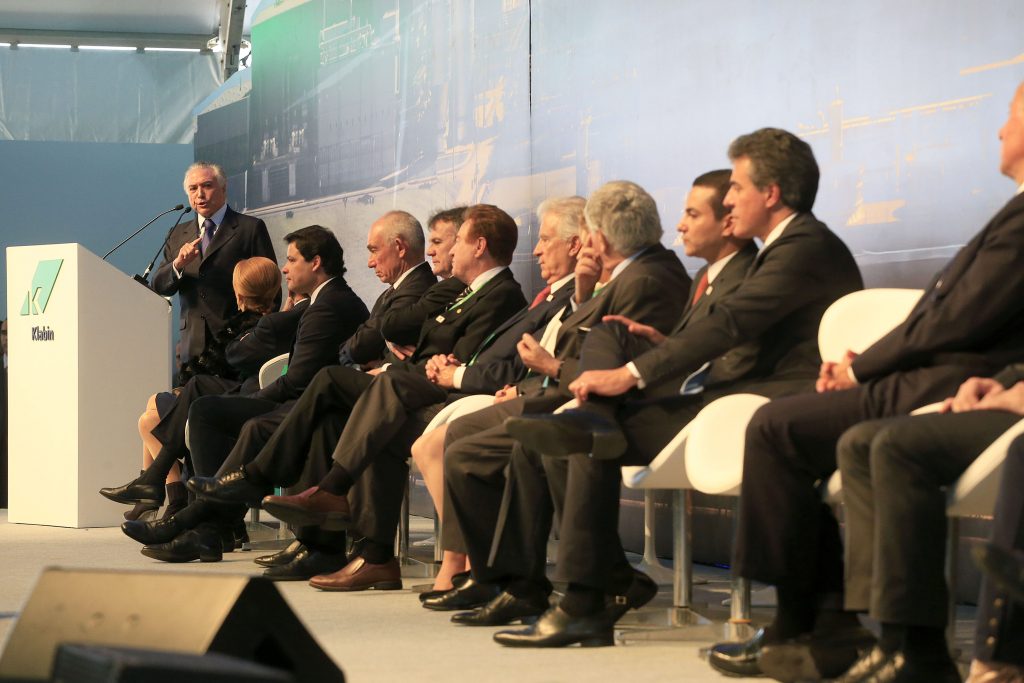 Governador Beto Richa participa da inauguração da Unidade Puma, nova fábrica de celulose da Klabin, em Ortigueira, nos Campos Gerais. Participaram da solenidade: Presidente da República, Michel Temer, a vice-governadora Cida Borghetti, o CEO da Klabin, Fabio Schvartsman, a prefeita de Ortigueira, Lourdes Banach, entre outras autoridades. Ortigueira, 28-06-16. Foto: Arnaldo Alves / ANPr.