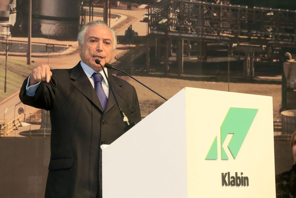 Governador Beto Richa participa da inauguração da Unidade Puma, nova fábrica de celulose da Klabin, em Ortigueira, nos Campos Gerais. Participaram da solenidade: Presidente da República, Michel Temer, a vice-governadora Cida Borghetti, o CEO da Klabin, Fabio Schvartsman, a prefeita de Ortigueira, Lourdes Banach, entre outras autoridades. Ortigueira, 28-06-16. Foto: Arnaldo Alves / ANPr.