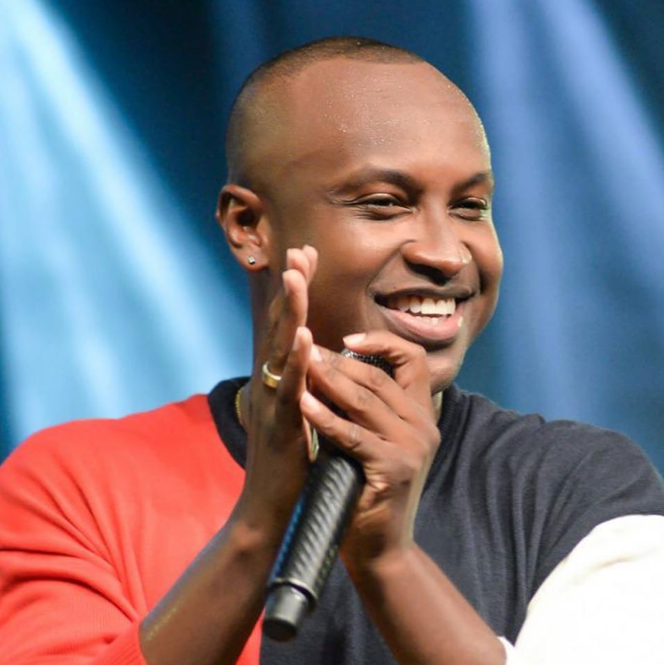 ‘Thiaguinho’ confirma show em PG em abril