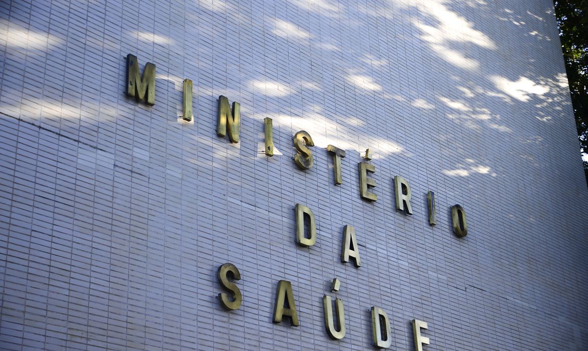 Brasil registra 1.185 óbitos por Covid-19 nas últimas 24 horas