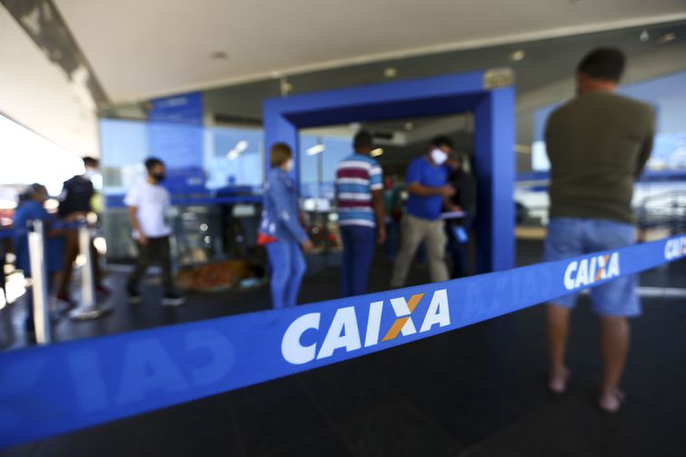 Confira o prazo para saque do auxílio emergencial