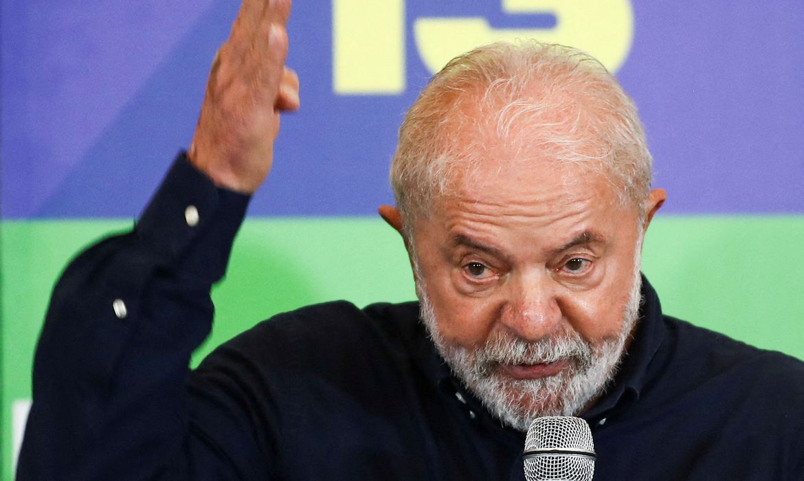 Lula propõe orçamento participativo com contribuições pela internet