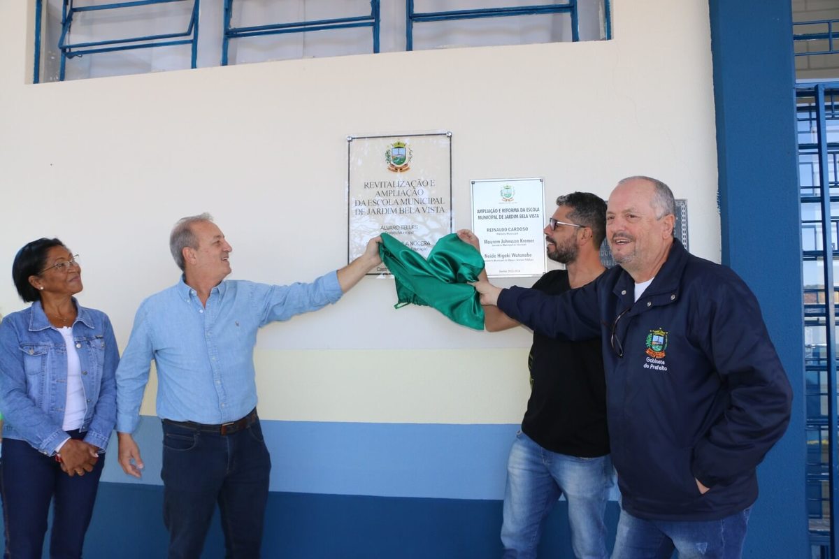 Escola Municipal Jardim Bela Vista é reinaugurada em Castro
